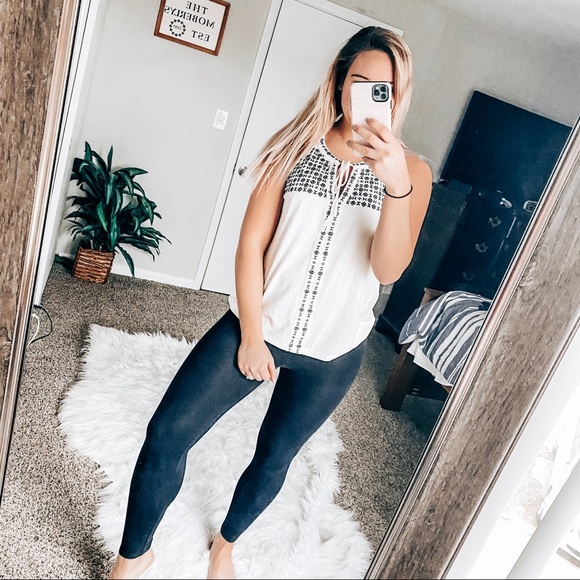 Skies Are Blue Tops - Stitch fix embroidered top